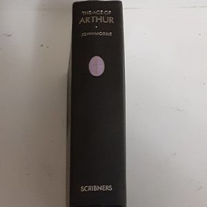 The Age of Arthur: A History of the British Isles  350 to 650 hardcover Morris